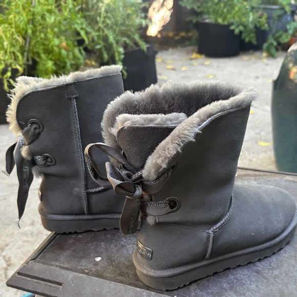 UGG Charcoal Boots with Ribbon Accents - Picture 3 of 4